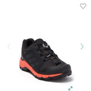 Meet your Posher, Unique